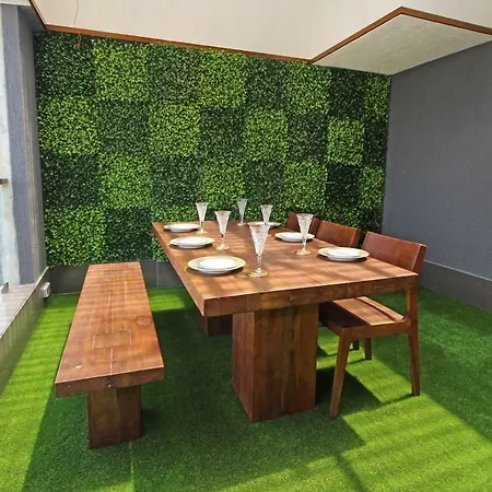 Theory9 Premium Service Apartments Khar Mumbai Exterior photo